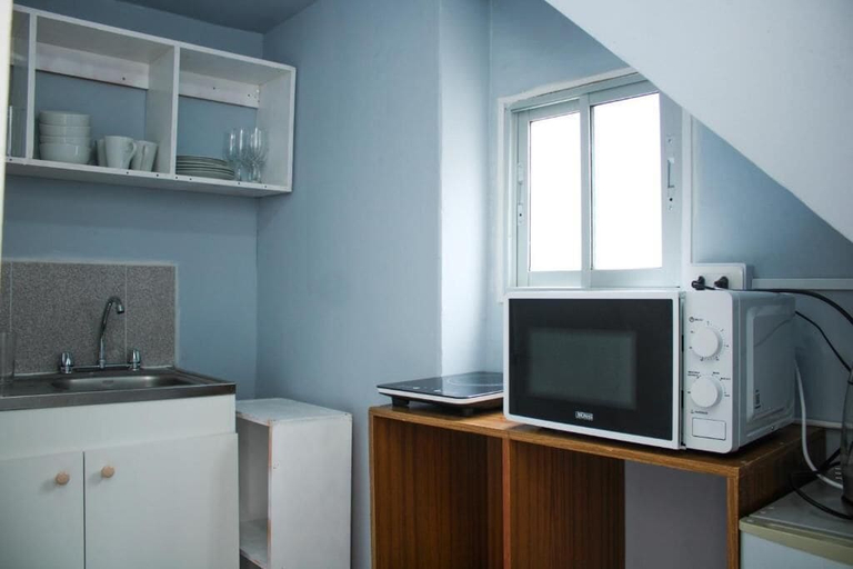 Private kitchen, Hostal Entreorientes, Valparaíso