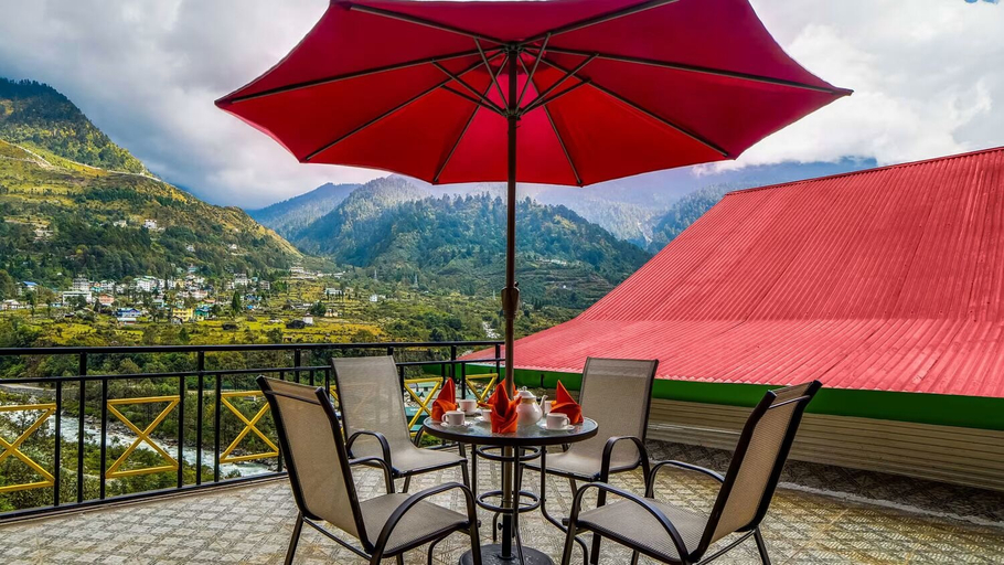Terrace/patio 4, Orsino Khangri Karpo Retreat & SPA, North Sikkim