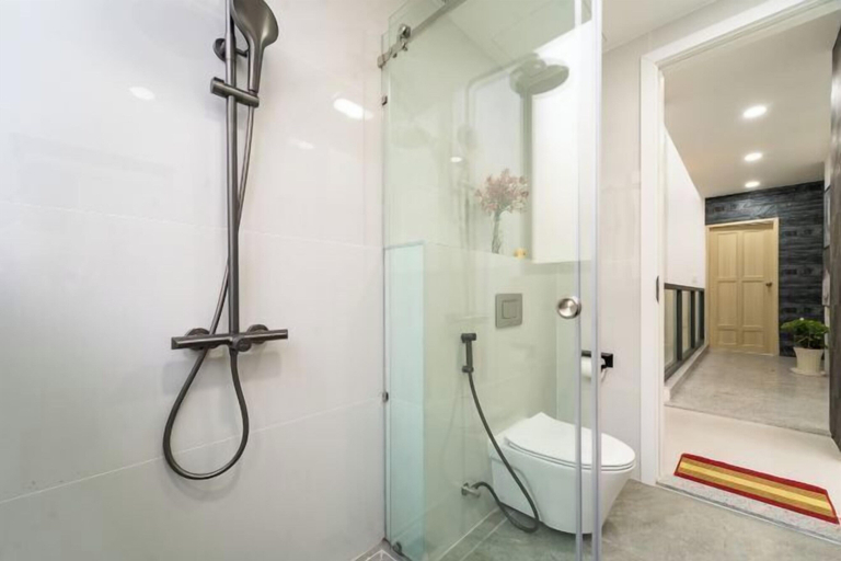 Bathroom 3, KN Holiday Home in Global City, District 2