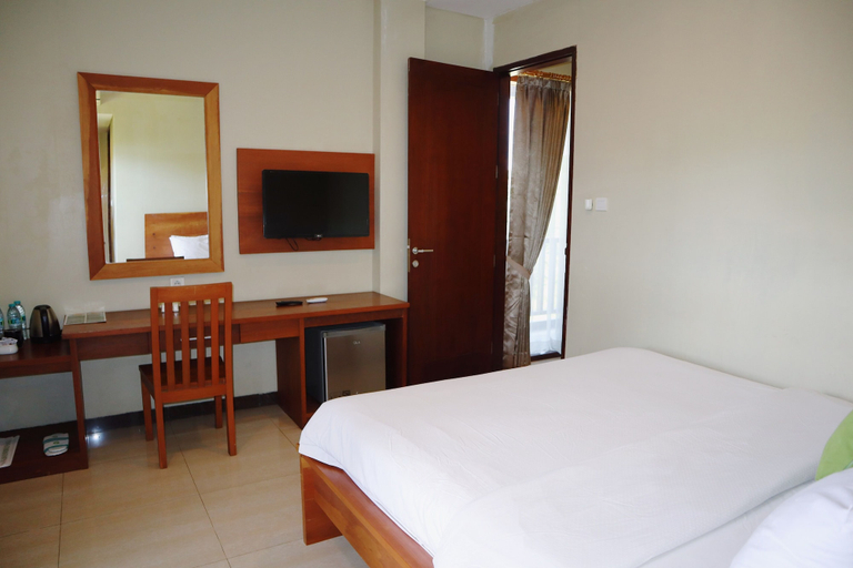 Room 2, Hotel Grand Papua Kaimana, Kaimana
