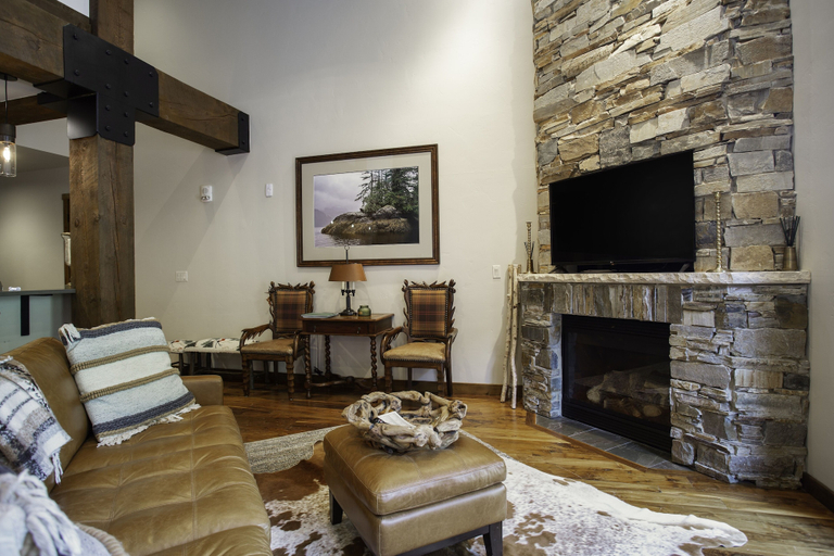 Living area 2, Silver Baron Lodge 3 Condo Bedroom with Spa by Deer Valley Resort, Summit