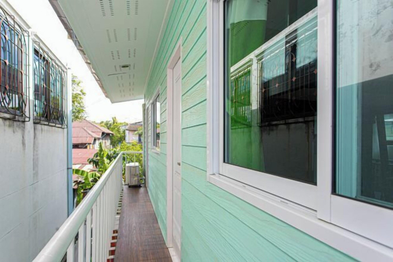 Others 5, Friend House BKK, Dusit