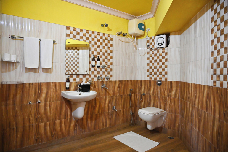 Bathroom 2, ECKO Beach Front, Puri, Puri