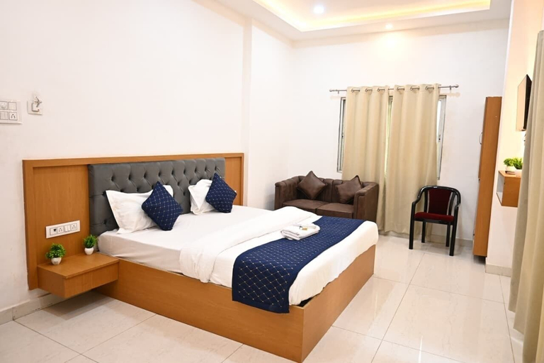 Room 4, Hotel Avni, Varanasi