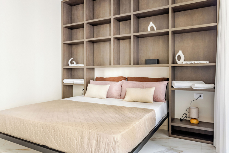 Room 5, Luxury near the Station 2 bedrms 2 baths, Bologna