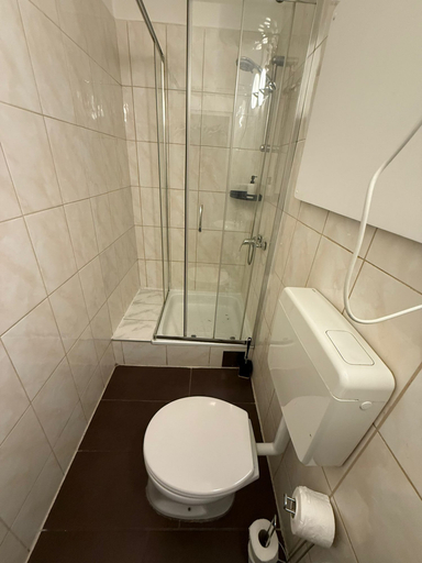 Bathroom 2, Stylish 1BR Apartment Near Westbahnhof, Wien