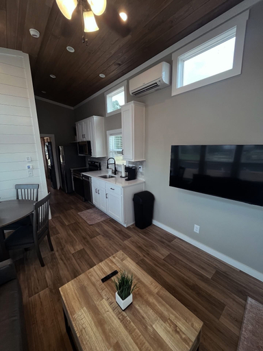 Living area 5, Carolina Camp Cedar, Pickens