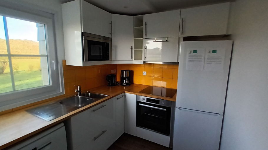 Private kitchen 2, VVF Camping Les Dunes Créances, Manche