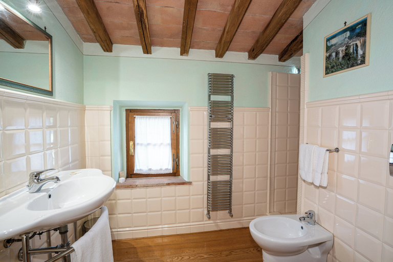 Bathroom 3, Historic Farmhouse Casa del Chiodo, Grosseto