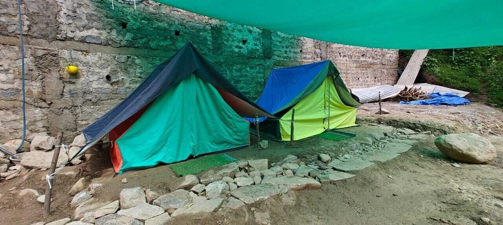 Room 4, Alooma Valley View Stays, Kullu