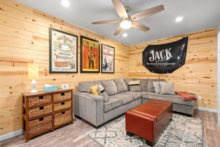 Living area 3, Madison Terrace, Montgomery