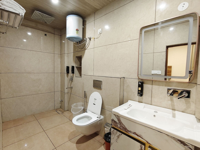 Bathroom 5, Hotel Ramayan inn, Garhwal