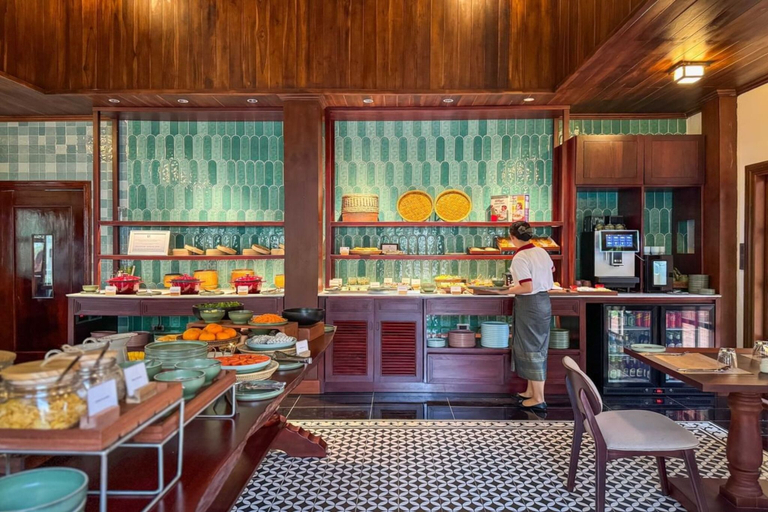 Food & Drinks 5, U Luang Prabang, Chomphet