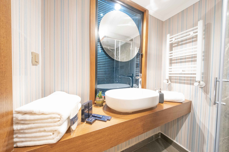 Bathroom 5, Grand Canyon Hotel, Çankaya