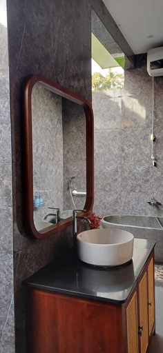 Bathroom 4, The green Sidemen, Karangasem