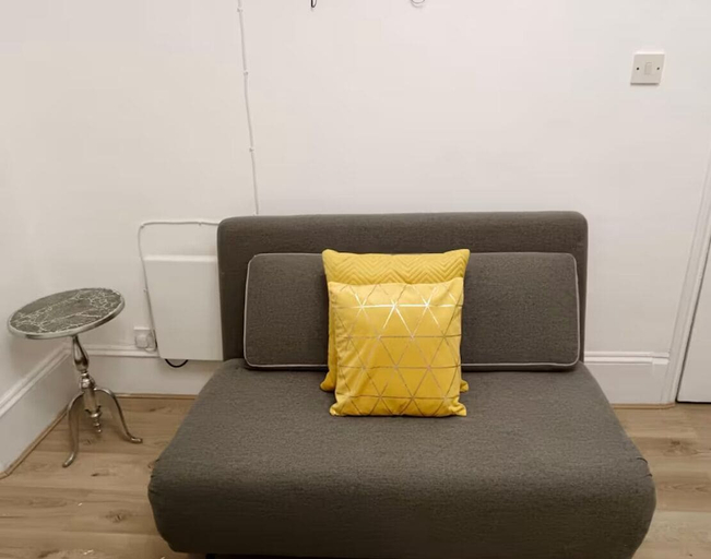 Others 5, Tottenham City Stays (Opposite Seven Sisters Train Station), London