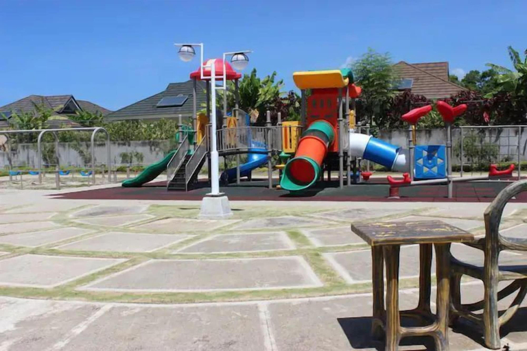 Children's play area - outdoor 5, Relaxing Stay - Richmond Estate - 15mins Ocho Rios