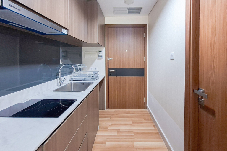 Private kitchen 3, Stylish Studio Apartment At The Smith Alam Sutera, Tangerang