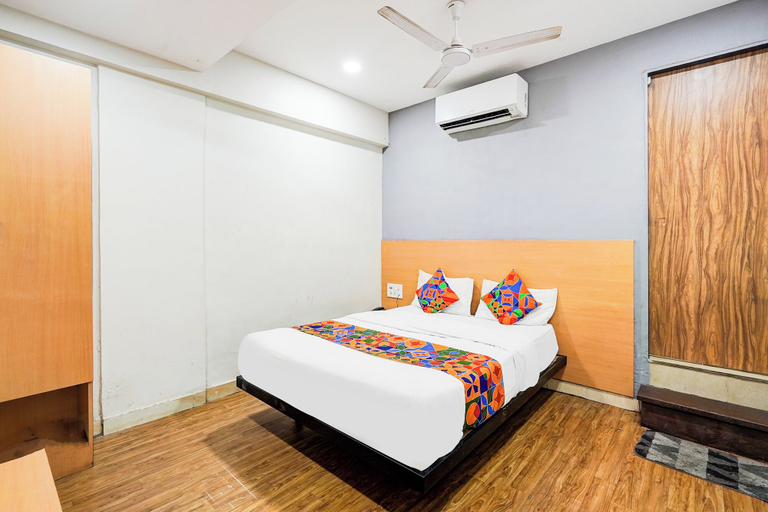Room 3, Fabhotel The Park View, Surat
