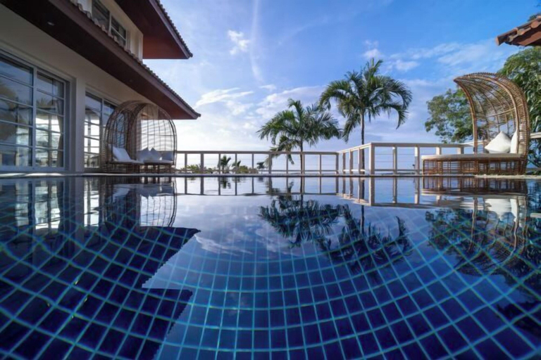 Room 3, Boutique 5 Bedroom Seaview Pool Villa Kata Beach Phuket Warm Plus, Pulau Phuket
