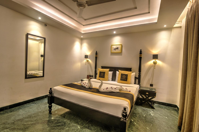 Bedroom 2, Foxoso Hotel Delhi Airport, Delhi
