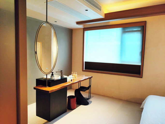 Bathroom 4, NO.9 Alley Yuchen Res Dence, Guilin