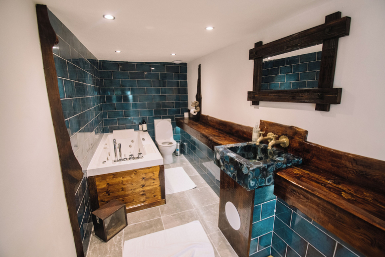 Room 2, Manor Sun Retreat, Lincolnshire