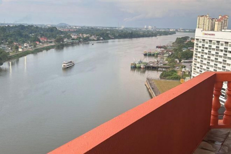 Property grounds 3, Highfloor Riverbank Suites level 12, Kuching