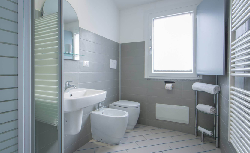 Bathroom 5, Casa Vacanze sul Borgo, Savona