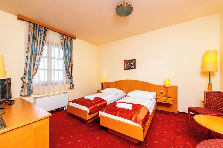 Bedroom 3, Gastland M0 Hotel & Conference Center, Ráckeve