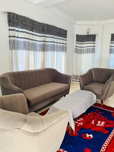 Lobby 5, The Crowns Lodge, Nuwara Eliya