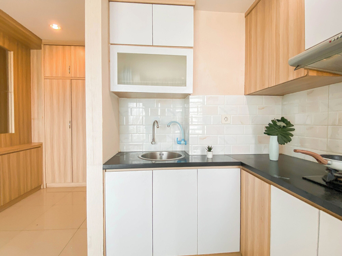 Private kitchen 4, Simple And Homey 2Br At Grand Kamala Lagoon Apartment, Bekasi