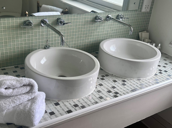 Bathroom 4, The Hambrough, Isle of Wight