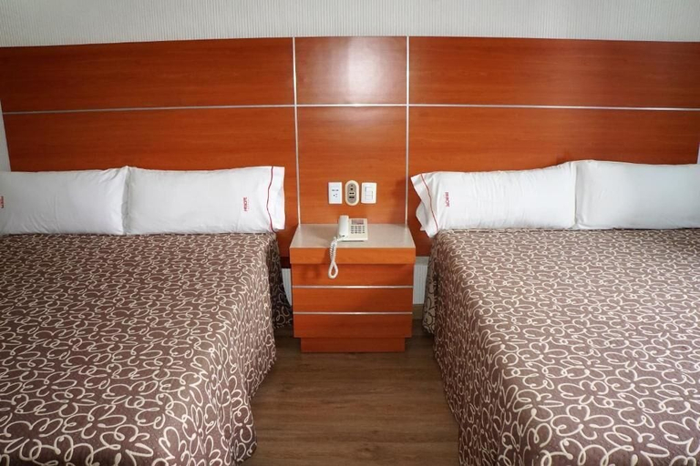 Room 5, Hotel Principe, Mexico City