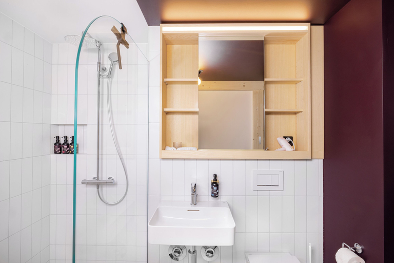 Bathroom 3, VISIMO Apartments Zurich Airport, Bülach