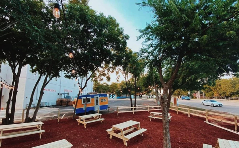 Room 4, Emerald Indigo House Pet Friendly, Dallas