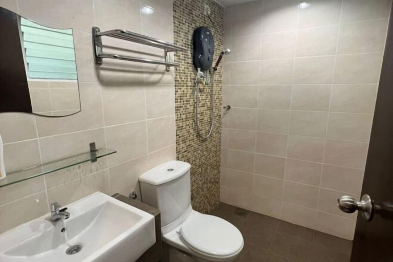 Bathroom 2, D'Sea Marina by Manhattan Group, Manjung