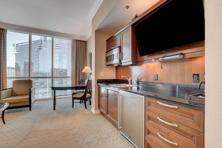 Private kitchenette 4, Eclipse Studio at Signature Hotel, Clark