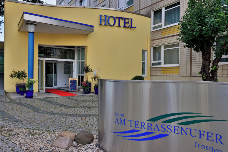 Exterior & Views 2, Hotel Am Terrassenufer, Dresden