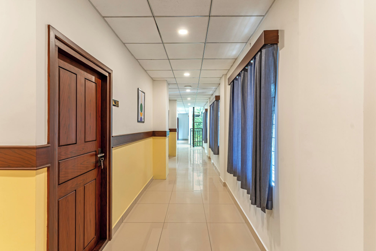 Others 5, Treebo Urban Nest, Ernakulam
