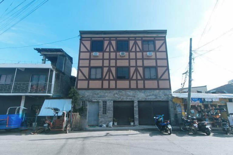 Exterior 3, Skybox Pension House by RedDoorz, Iloilo City