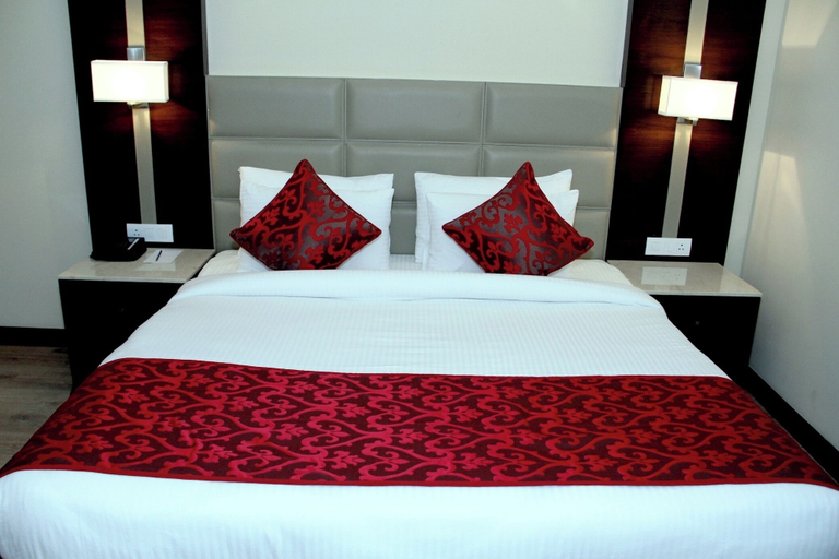 Bedroom 3, Continent Hotel Nawanshar, Shahid Bhagat Singh Nagar