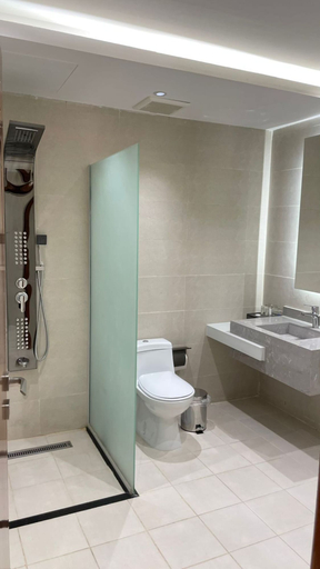 Bathroom 3, RAFELLIA HOTEL