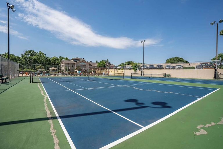 Sport court 3, Fairway Retreat for 6 – Walk-in and Pet Friendly, Taney