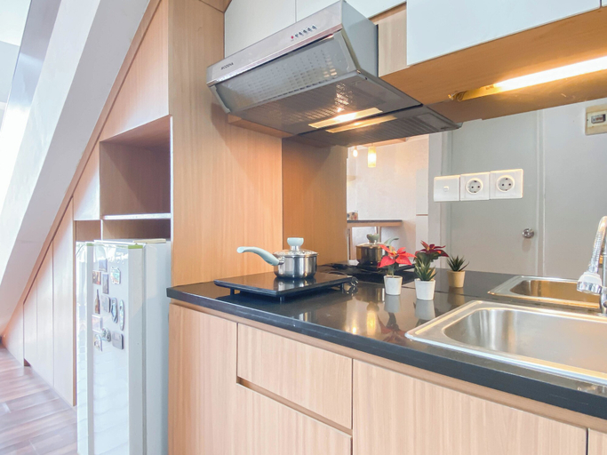 Private kitchen 5, Contemporary Studio Loft Apartment At Park View Condominium, Depok