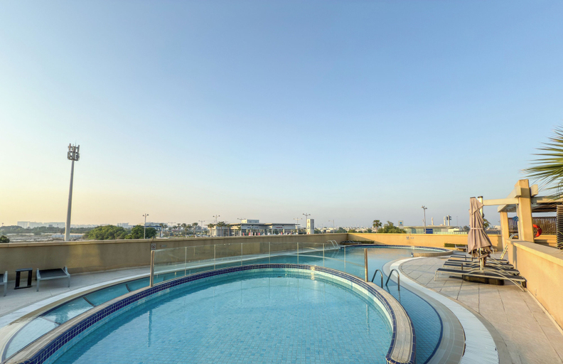 Pool 4, WYZ RENT|Creekside Haven 2BR Marsa Plaza DFC, Dubai