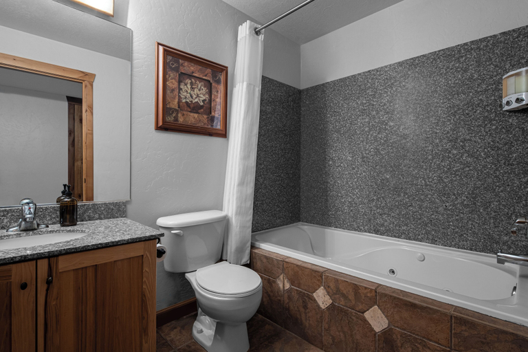 Bathroom 3, Sun Outdoors Garden City Utah, Rich