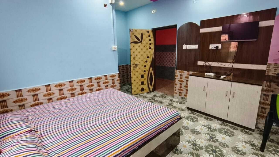 Room 4, Masum Guest House, Purba Medinipur