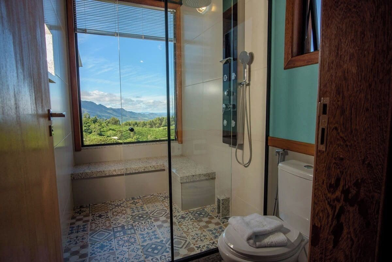 Bathroom, Pousada Água Marinha, Dores do Rio Preto