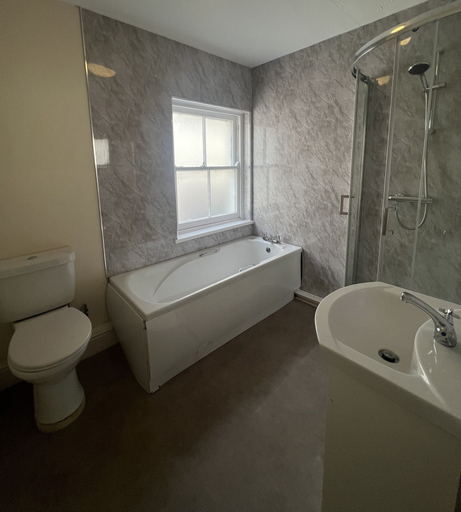 Bathroom 3, The Wayfarer Inn, Devon